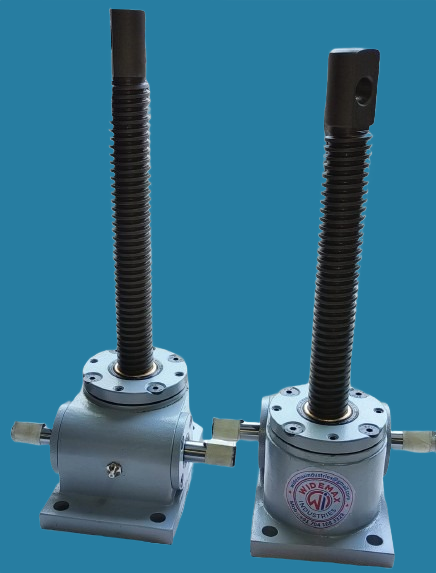 Lifting Screw