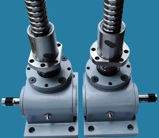 Lifting Screw